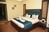 Hotel Paras