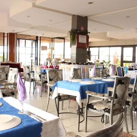 Tou'Ngou Hotel