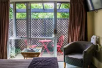 Bella Tuscany Motor Lodge Hotels in 