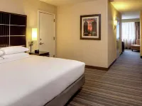 DoubleTree Suites by Hilton Minneapolis Hotels near The Armory