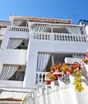 Angelos Design Suites Hotels in Votsi