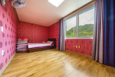 Wonju Keundol Pension 鄰近Trout Indefinite Ri Feel的酒店