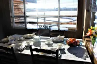 Woodhouse Cottages and Ranch Hotels in Fraser-Fort George C