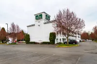 HomeTowne Studios Tacoma - Puyallup Hotels in Puyallup