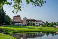 The Broadmoor Hotel berhampiran El Pomar Carriage Museum