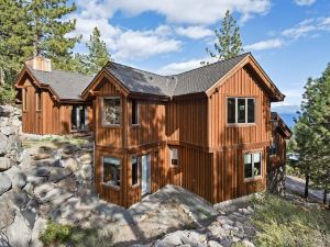 Lakeview Mountain Chalet