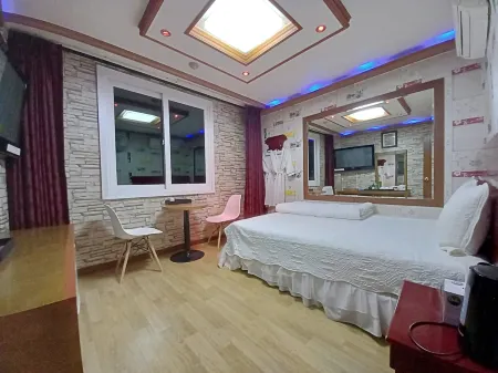 Chilgok Palgongsan Honeymoon Отели рядом с достопримечательностью «Palgongsan National Park»