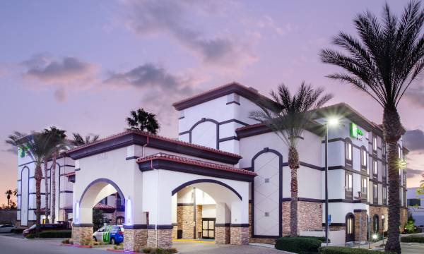 Holiday INN EXP Stes Airport