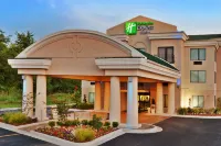 Holiday Inn Express & Suites Muskogee