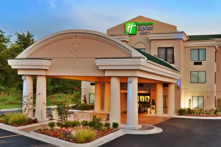 Holiday Inn Express & Suites Muskogee Отели рядом с достопримечательностью «Парк Сполдинг»
