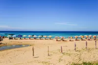 HHaku Beachays Inn