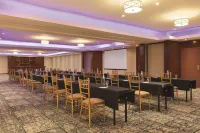 Radisson Toronto Airport West Hotels in Mississauga