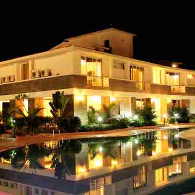 Wonderland Resort Hotel Exterior