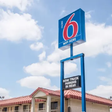 Motel 6 Mesquite, TX - Rodeo - Convention Ctr