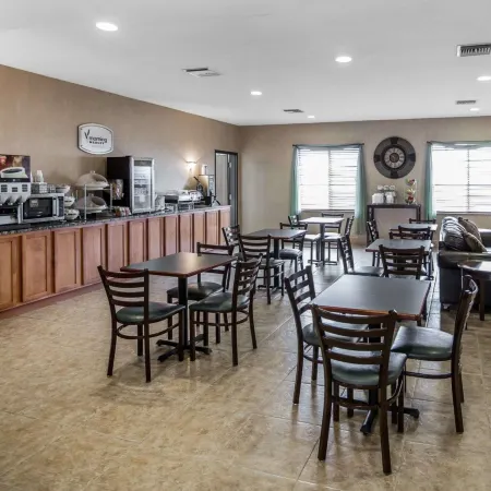 Rodeway Inn & Suites