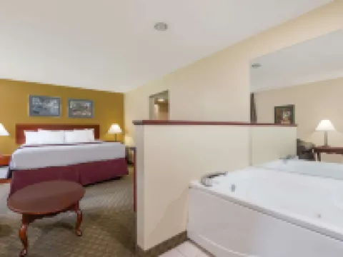 Days Inn by Wyndham Norton Hotels in Norton