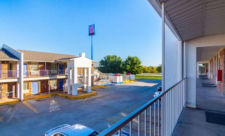 Motel 6 Lawton, OK - Housity