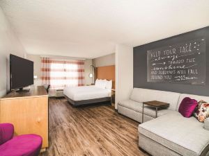 La Quinta Inn & Suites by Wyndham Chattanooga North - Hixson