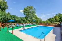 Comfort Inn - Pool