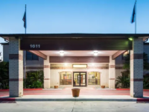 Quality Inn University Near Downtown Hotels in San Marcos