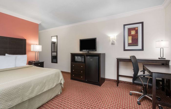 AmericInn by Wyndham Johnston des Moines