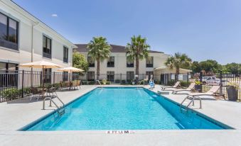 Baymont by Wyndham Savannah/Garden City