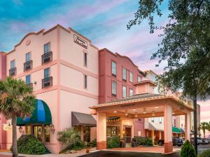 Hampton Inn & Suites Amelia Island-Historic Harbor Front