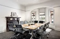 Holiday Inn WEST PERTH by IHG