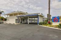 Motel 6 Buellton, CA - Solvang Area - Parkering