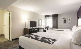 La Quinta Inn & Suites by Wyndham Baltimore N / White Marsh