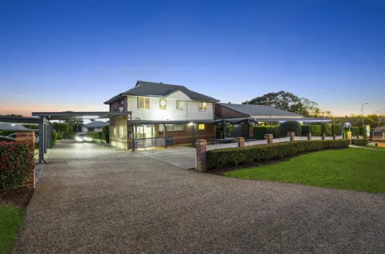 Ambassador on Ruthven