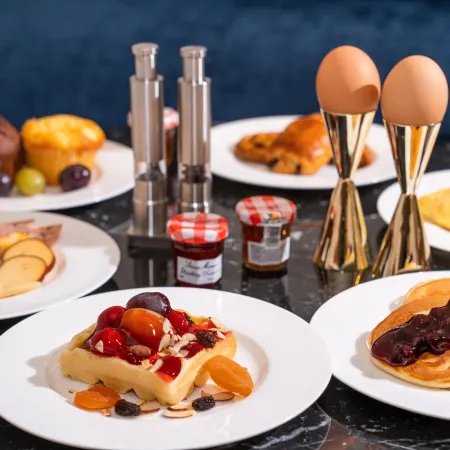 voco Seoul Gangnam by IHG Отели рядом с достопримечательностью «Станция метро Hakdong»