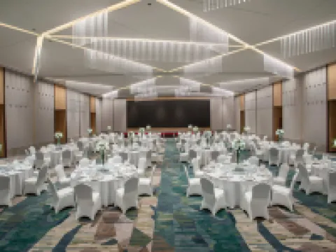 ฮอลิเดย์ อินน์ อู๋ซี เซ็นทรัล สเตชั่น บาย IHG โรงแรมในอู๋ซี