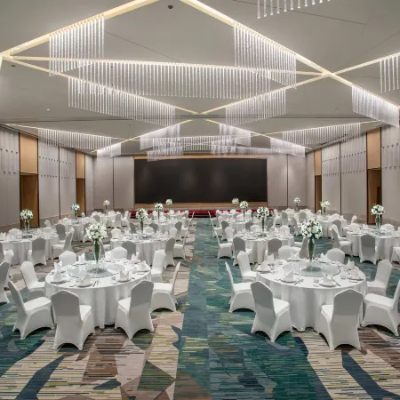Holiday Inn WUXI CENTRAL STATION by IHG Отели в г. Уси
