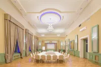 Grand Hotel Glorius Mako