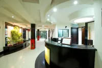 馬勒孔波多諾伏廣場飯店