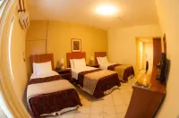 Convair Hotel Отели в г. 