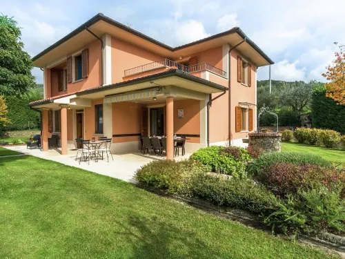 Villa in Tuscany with Private Pool & Views - 3-Star