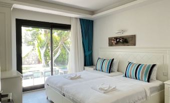 Dalyan Risus Suite