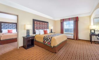 Super 8 by Wyndham Hidalgo/McAllen Area