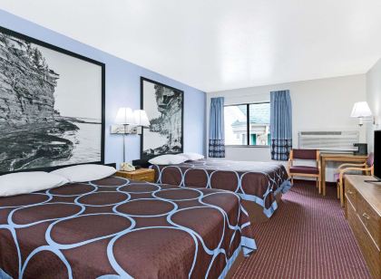 Super 8 by Wyndham Wisconsin Dells
