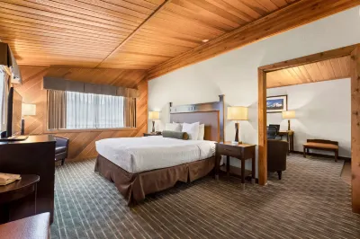 Best Western Plus Tree House Hotels in Weed