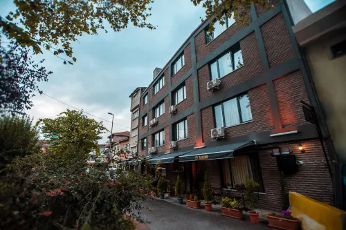 New Taksim Hotel - Bãi đậu xe