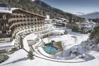 Krumers Alpin – Your Mountain Oasis - parking