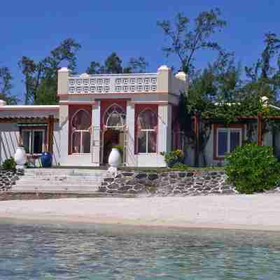 Ile des Deux Cocos Hotel Exterior