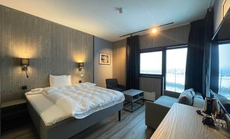 Arctic Sea Hotel - Housity