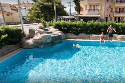 Outdoor Swimming Pool