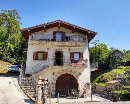 Il Castello Hotels in Sorico