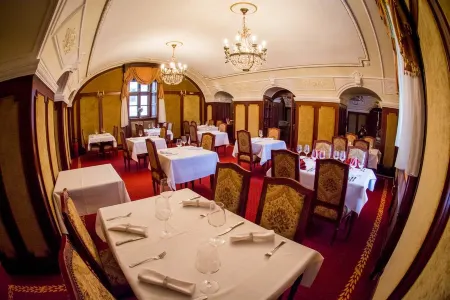 Hotel Leopold I Отели в г. Сремски Карловци