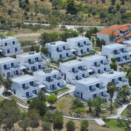 Agionissi Resort